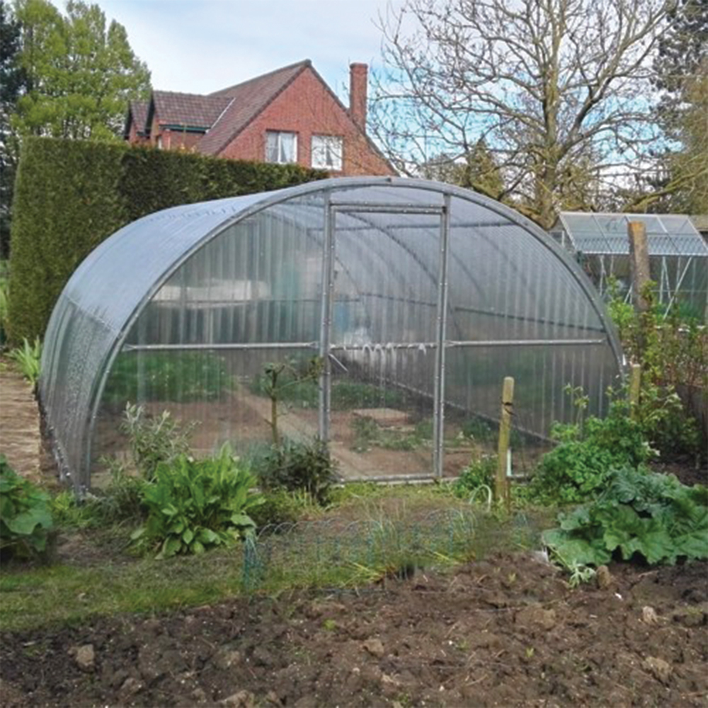 Plaques ondulées transparentes pour serre et jardin d'hiver