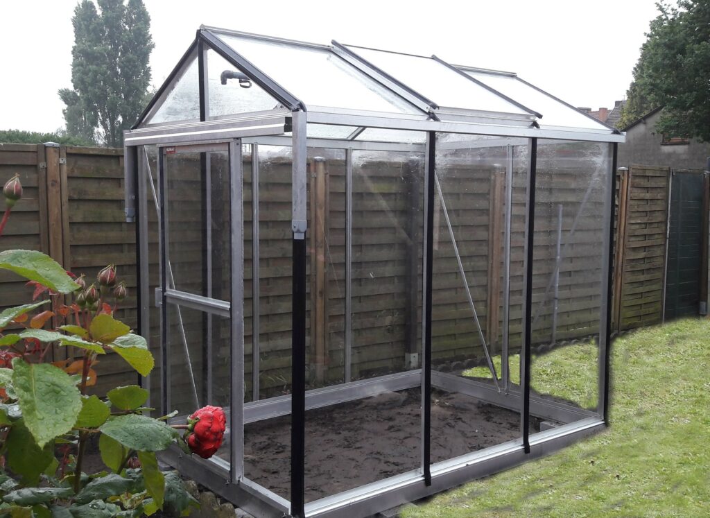 Petite serre de jardin polycarbonate idéale pour vos petits jardins