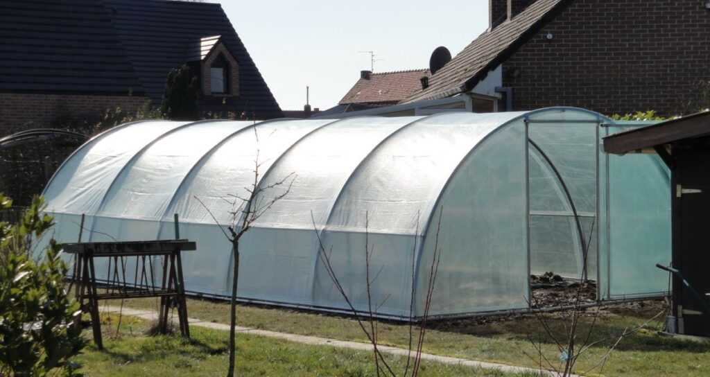 Serre demi lune bache armee 375 m 2